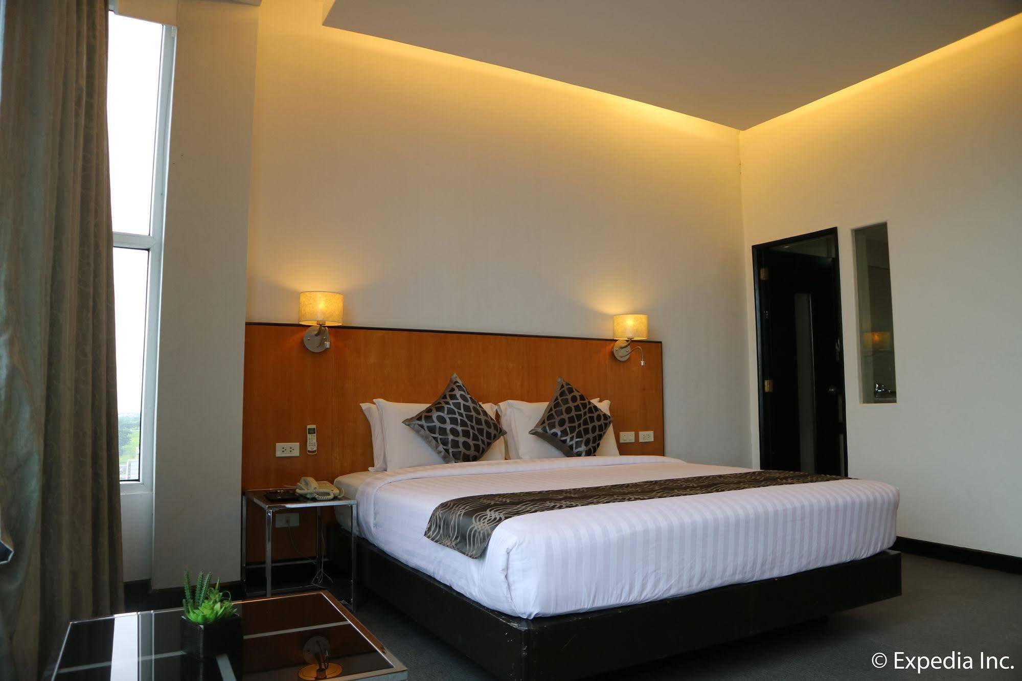 Paseo Premiere Hotel Santa Rosa  Eksteriør bilde